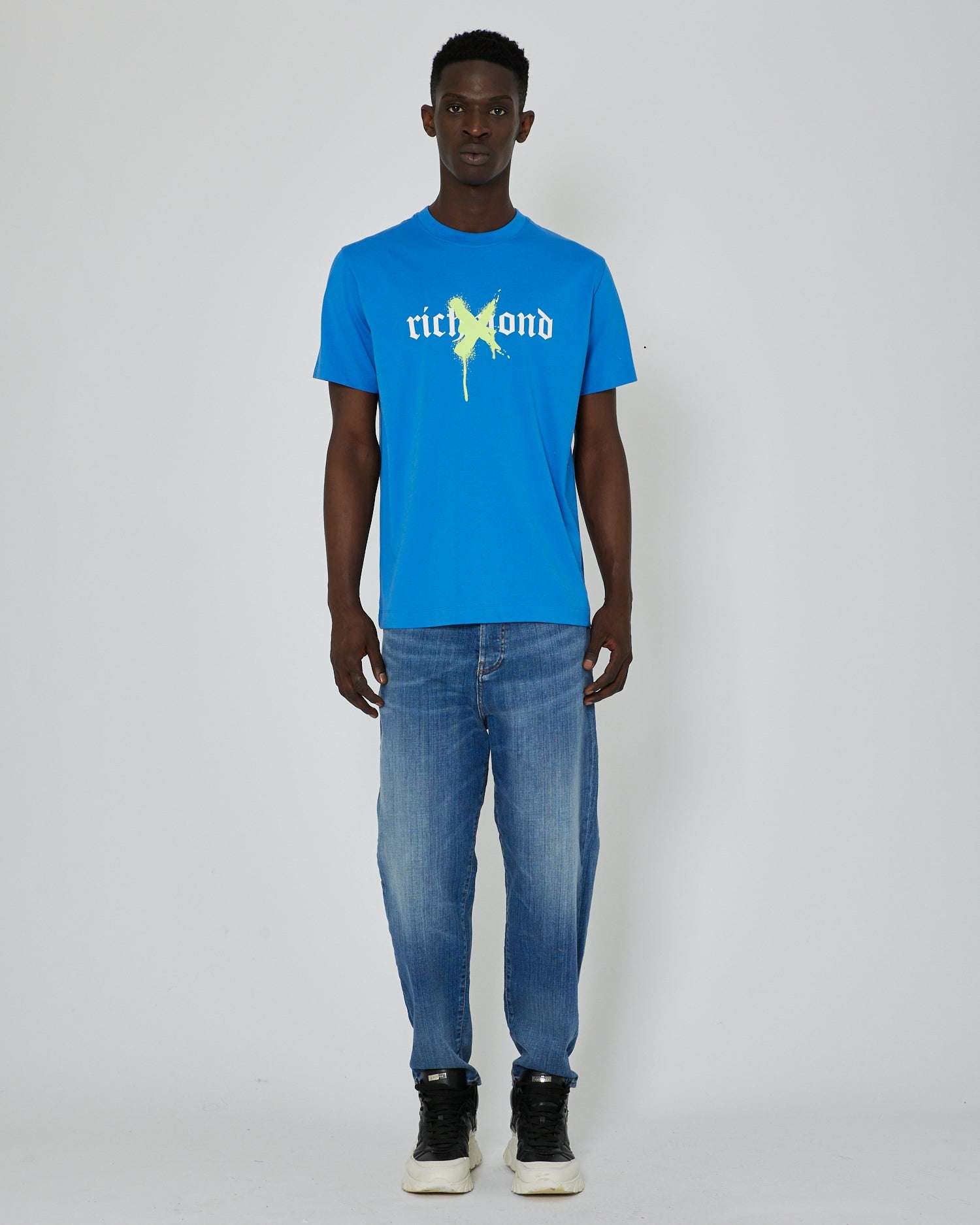 John Richmond T-shirt con grafica stampata sul davanti sconto